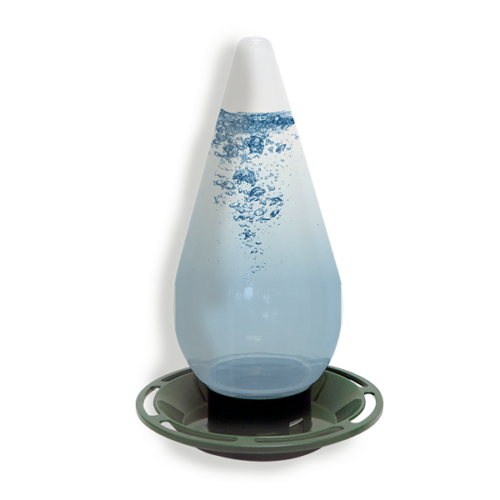 Bebedero para aves silvestres. El agua funge un papel fundamental en la regulación de la temperatura corporal del ave, la digestión de alimentos y eliminación de los desechos, es por ello que es importante brindarles agua fresca a las aves silvestres.